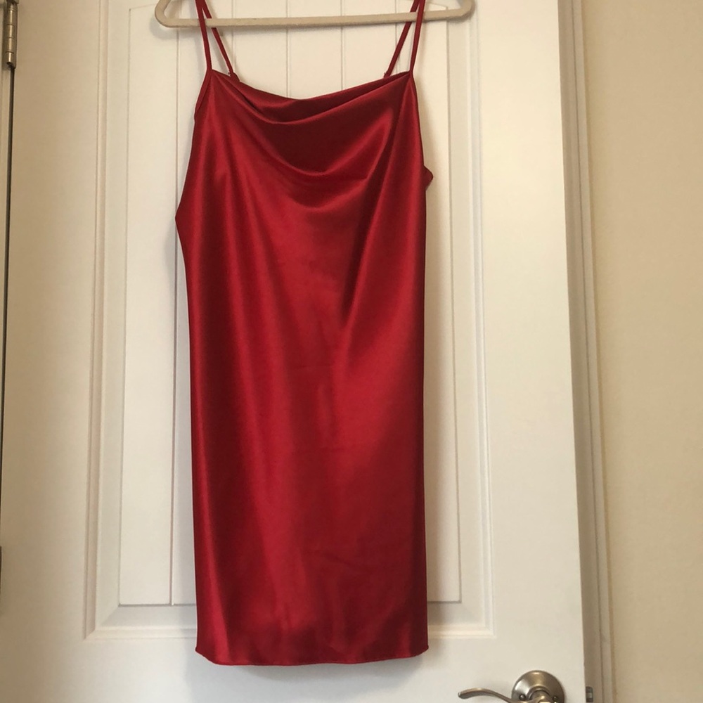 BEBE SATIN COWL NECK SLIP MIDI DRESS  Red